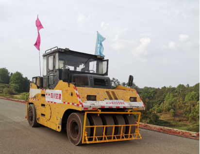 成宜ZCB4-LM1項目率先采用安全防撞自動停車裝置.png