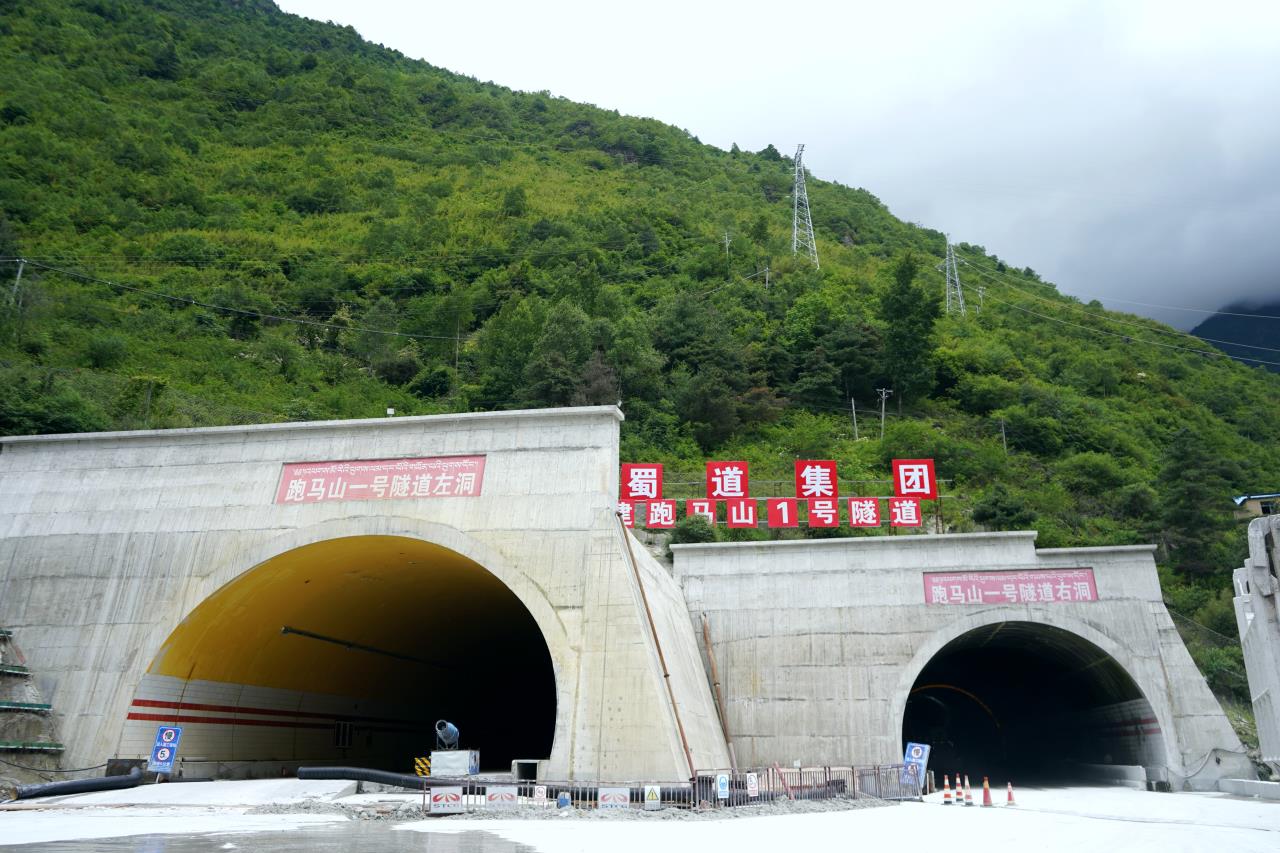 13個作業面同時推進  雅葉高速康定過境段年中加速推進
